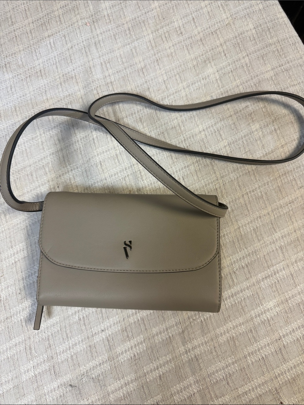 Simply Vera Vera Wang Taupe Crossbody Bag with Minimal Logo